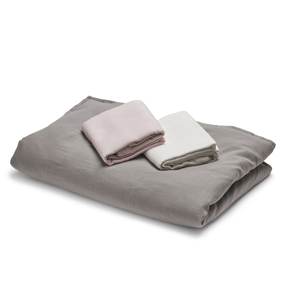 Sengesæt, Flamingo Pink Polar Bear White og Wallaby Brown - Cocoon Company Sengesæt i farverne Flamingo Pink Polar Bear White og Wallaby Brown fra Cocoon Company