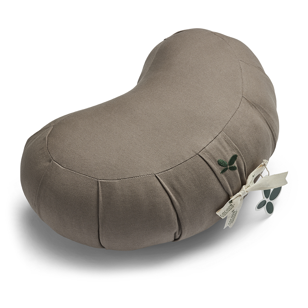 Zafu halvmåne kapok meditationspude Cool Grey - Cocoon Company Zafu halvmåne kapok meditationspude i farven Cool Grey fra Cocoon Company