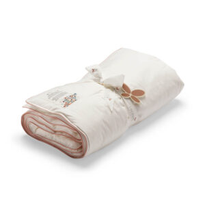 Junior Silkedyne fra Cocoon Company i størrelsen 100x135 lavet med Mulberry Peace Silk